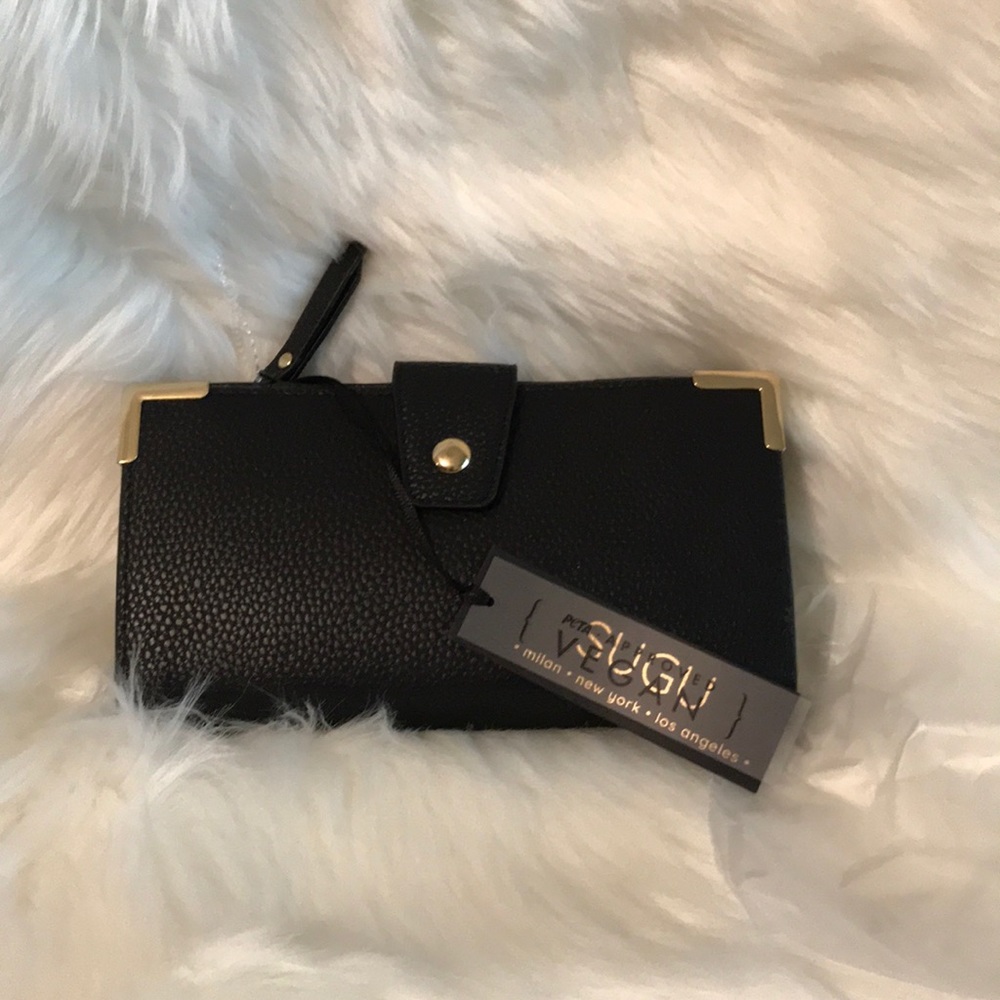 SUGU .MILAN.NEW YORK.LOS ANGELES. VEGAN WRISTLET